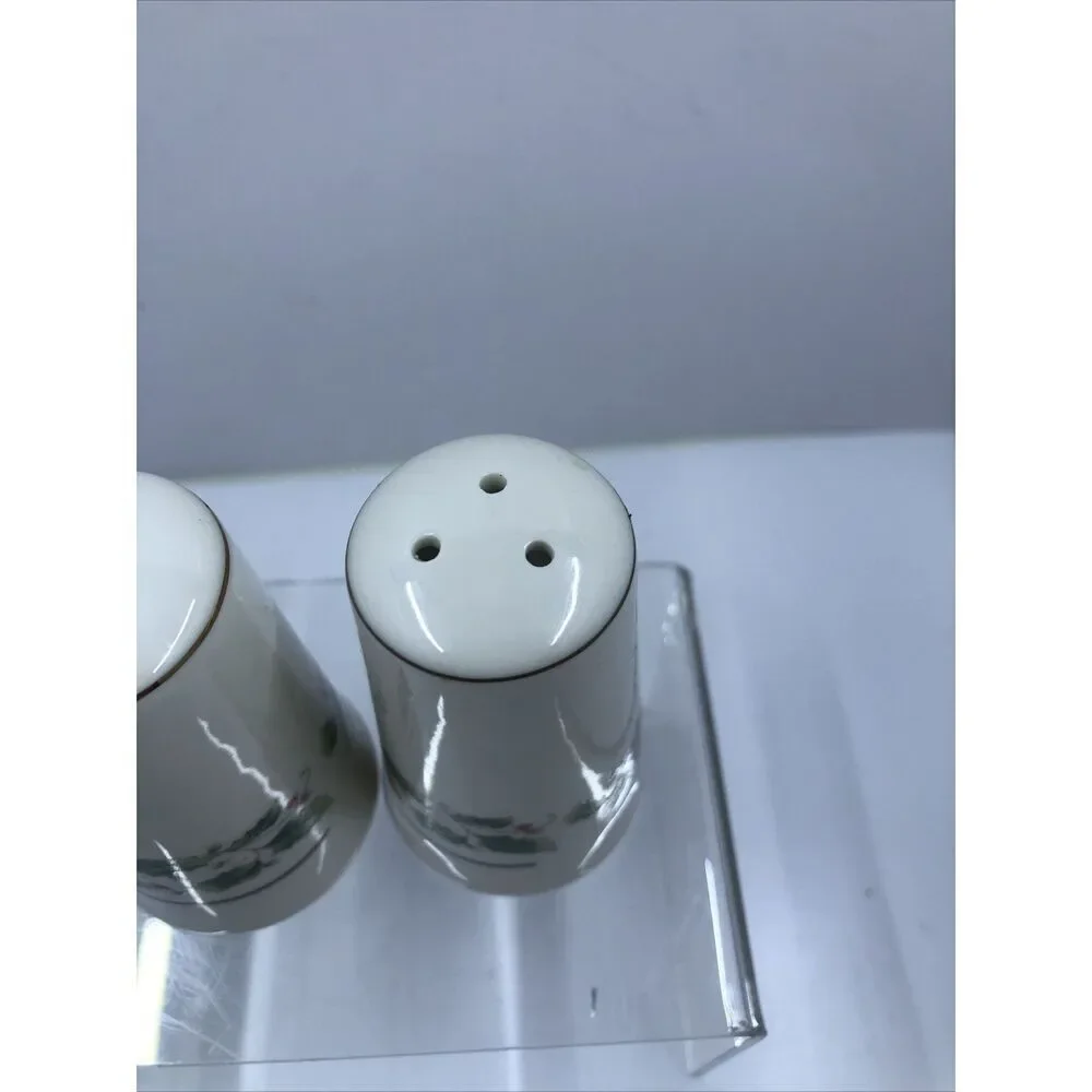 ROYAL LIMITED HOLLY HOLIDAY SALT & PEPPER SHAKER SET
